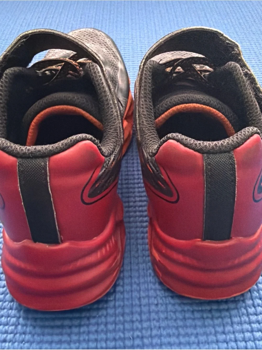 Skechers S-Light Red, Gray Orange BOYS SIZE 12 EXCELLENT • PREOWNED COND